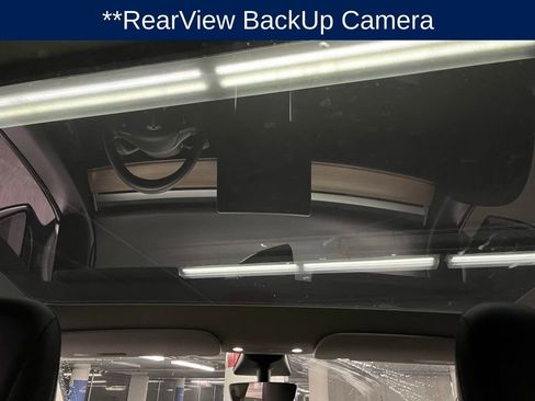 Used 2021 Tesla Model Y Long Range image 9