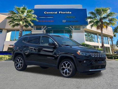 Certified 2025 Jeep Compass Limited AWD/4WD image 2