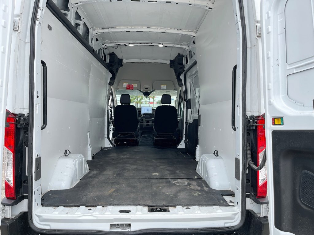 Used 2024 Ford Transit 250 148 High Roof AWD image 23