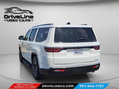 Used 2024 Jeep Wagoneer Series III AWD/4WD image 8