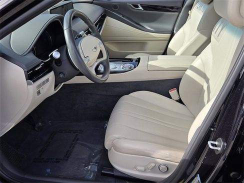Certified 2022 Genesis G80 2.5T image 11