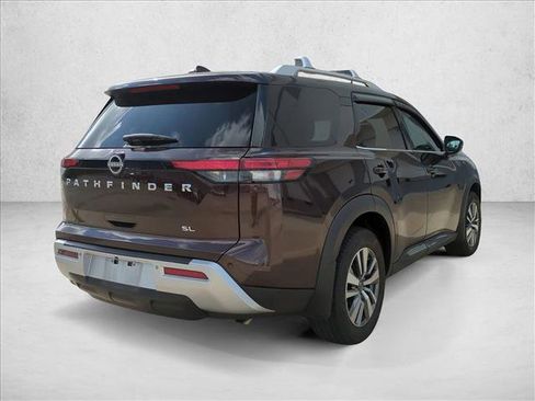 Used 2022 Nissan Pathfinder SL image 5