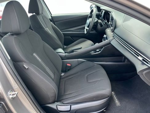Used 2023 Hyundai Elantra SEL FWD image 27