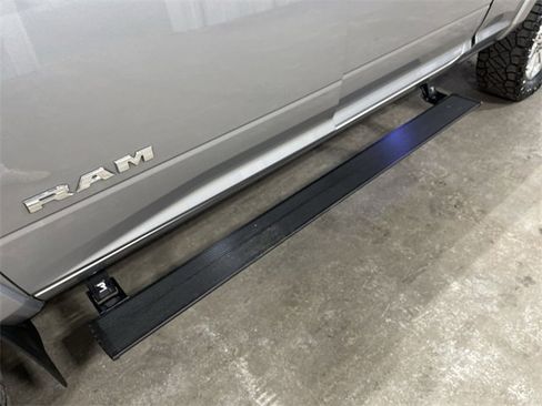 Used 2020 RAM 2500 Laramie image 35