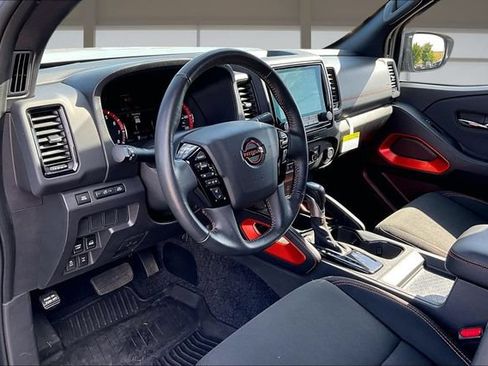 Used 2024 Nissan Frontier PRO-4X w/ Off-Road Protection Package AWD/4WD image 14