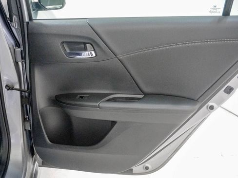 Used 2016 Honda Accord Sport image 33