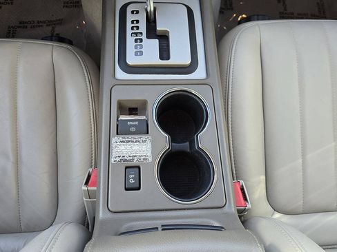 Used 2004 Lincoln LS RWD image 39