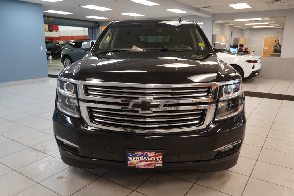 Used 2020 Chevrolet Suburban Premier w/ Premier Plus Edition AWD/4WD image 18