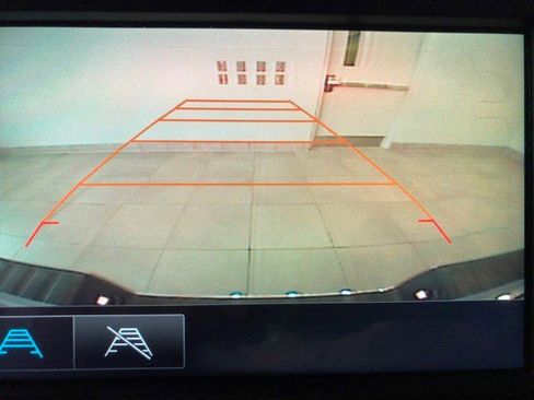 Certified 2023 Chevrolet Traverse LT w/ LPO, Floor Liner Package image 15