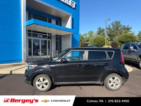Used 2018 Kia Soul w/ Convenience Package FWD image 8