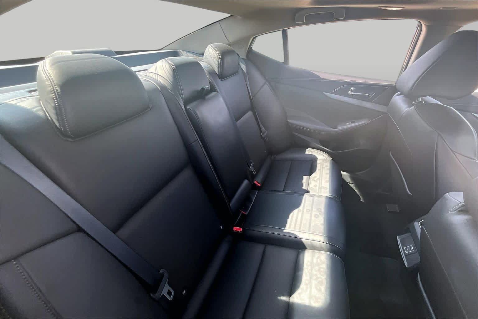 Used 2018 Nissan Maxima 3.5 SL FWD image 18