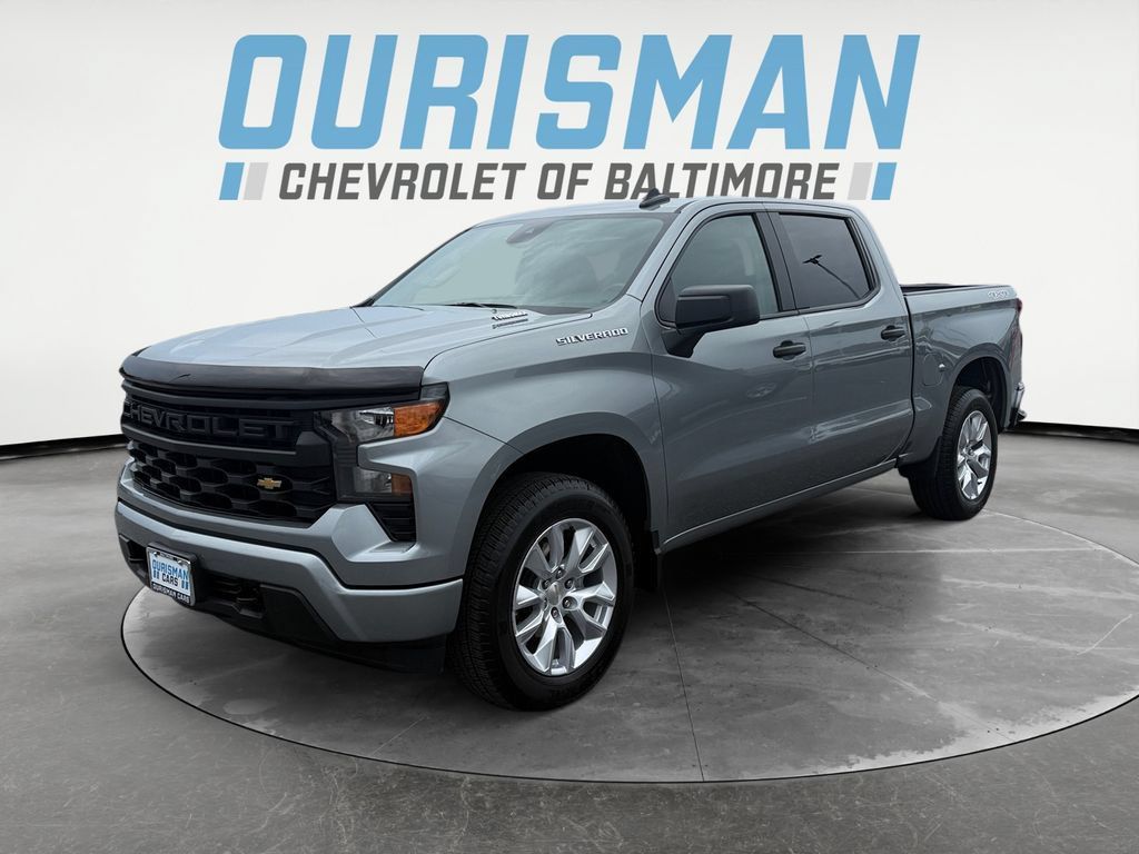 Used 2026 Chevrolet Silverado 1500 Custom AWD/4WD image 2