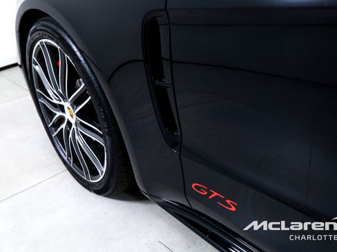 Used 2020 Porsche Panamera GTS AWD/4WD image 38