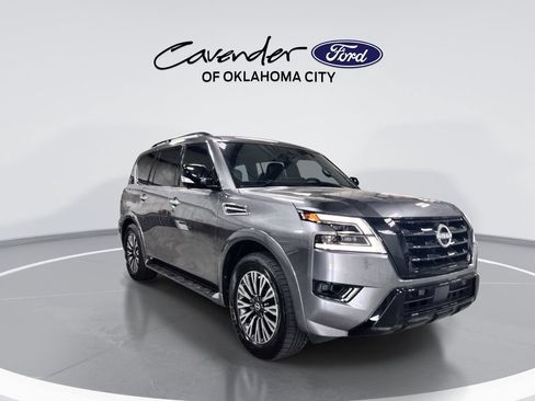 Used 2023 Nissan Armada SL w/ Midnight Edition Package RWD image 2