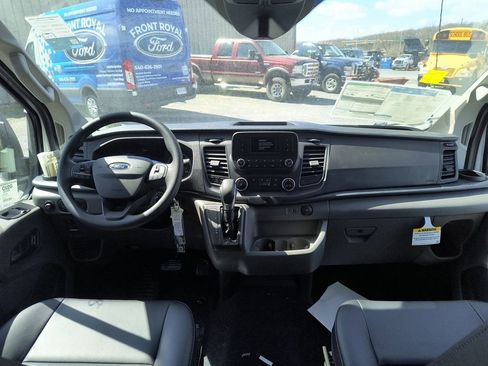 New 2025 Ford Transit 250 Low Roof RWD image 24