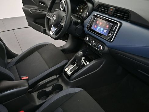 Used 2025 Nissan Versa SV FWD image 13