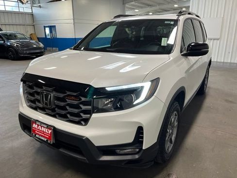 Used 2023 Honda Passport TrailSport image 7