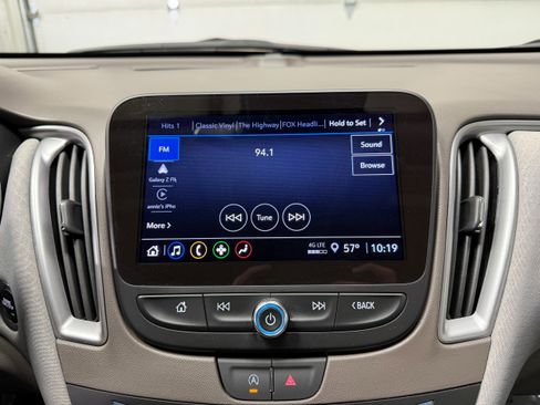 Used 2025 Chevrolet Malibu LT image 18