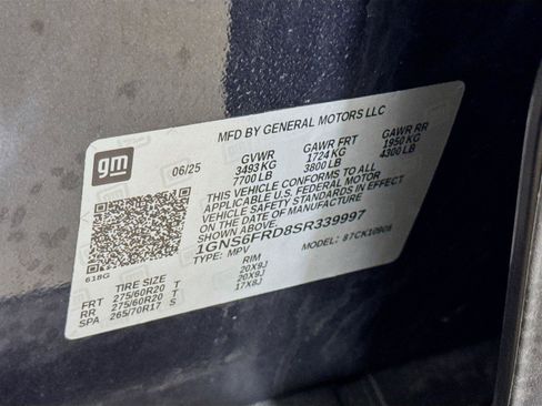 Certified 2025 Chevrolet Suburban Premier AWD/4WD image 32