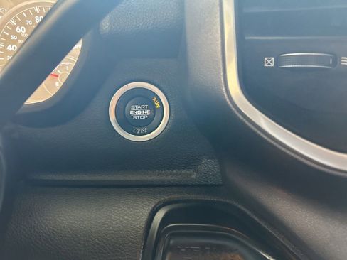Used 2023 RAM 3500 Big Horn AWD/4WD image 49