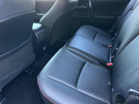 Used 2022 Toyota 4Runner TRD Off-Road Premium w/ Moonroof Package AWD/4WD image 12