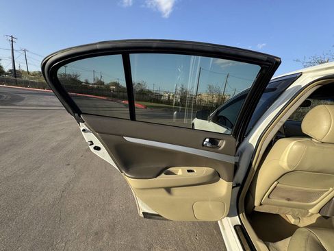 Used 2009 INFINITI G37 Journey w/ Premium Pkg image 24