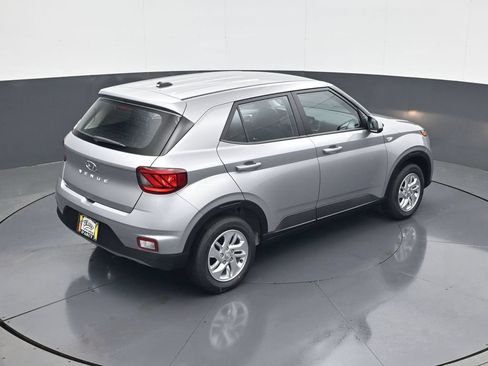 New 2026 Hyundai Venue SE FWD image 17