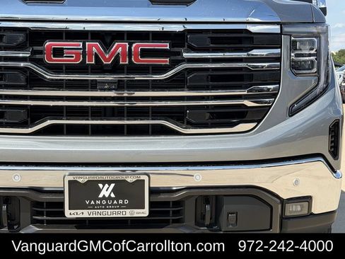 New 2026 GMC Sierra 1500 SLT AWD/4WD image 8