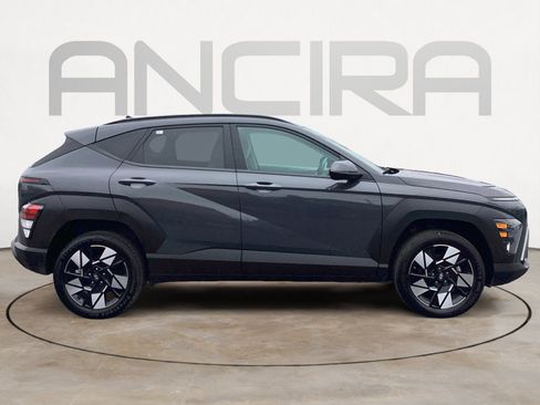 Used 2024 Hyundai Kona SEL AWD/4WD image 15