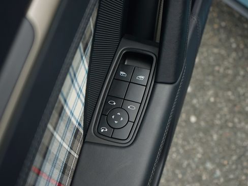 Used 2025 Porsche 911 Turbo S AWD/4WD image 19