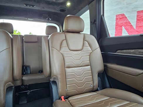 Used 2021 Kia Telluride SX w/ SX Prestige Package AWD/4WD image 26
