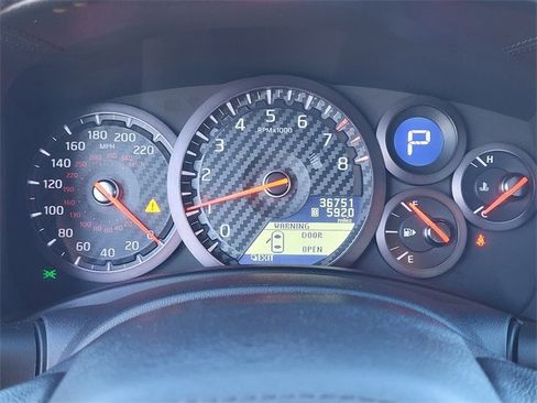 Used 2018 Nissan GT-R Premium image 11
