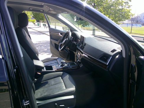 Used 2020 Audi Q5 2.0T Premium Plus w/ Premium Plus Package AWD/4WD image 54