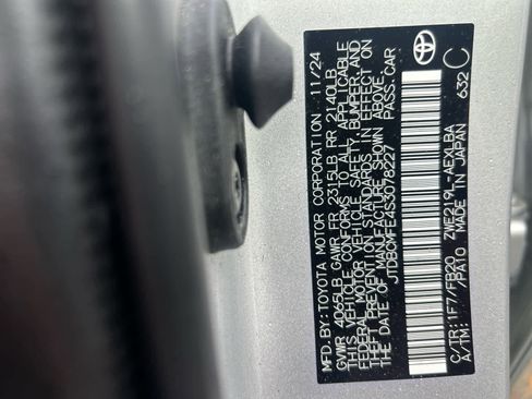 Used 2025 Toyota Corolla LE image 14