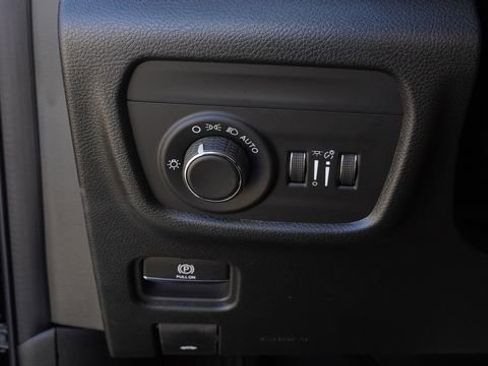 New 2026 Jeep Grand Cherokee Altitude AWD/4WD image 23