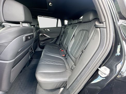 Used 2027 BMW X6 M60i AWD/4WD image 26
