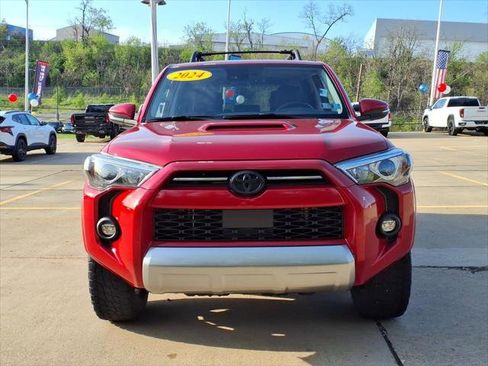 Used 2024 Toyota 4Runner TRD Off-Road Premium w/ Moonroof Package AWD/4WD image 3