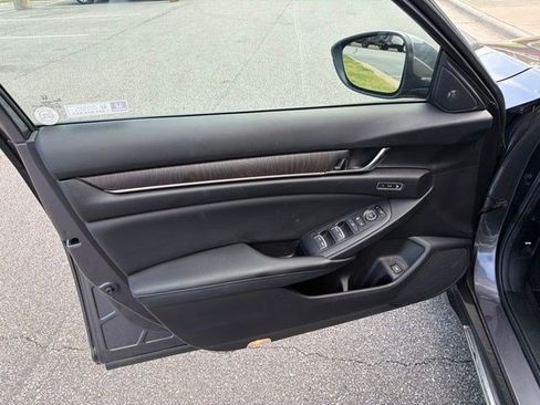 Used 2021 Honda Accord EX-L image 12
