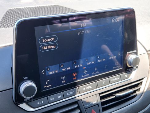 New 2025 Nissan Altima 2.5 SV image 17