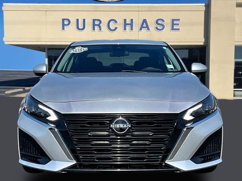 Used 2023 Nissan Altima 2.5 S image 2