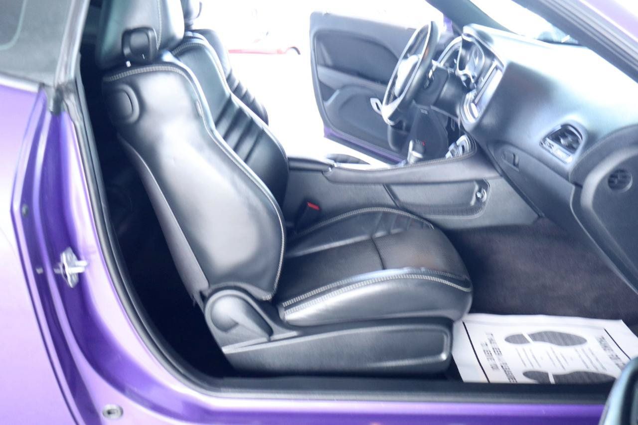 Used 2018 Dodge Challenger SRT w/ Technology Group RWD image 39