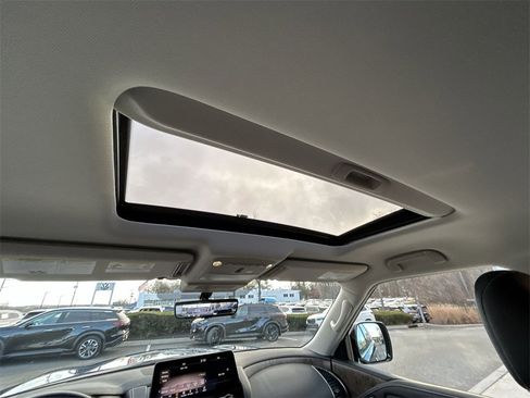 Certified 2023 INFINITI QX80 Premium Select w/ Cargo Package image 25