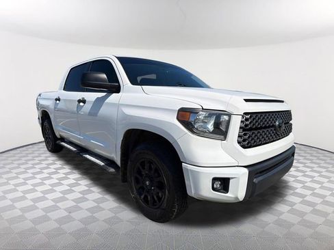 Used 2021 Toyota Tundra SR5 w/ SX Package image 3