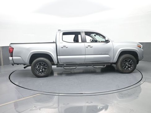 Used 2023 Toyota Tacoma SR5 RWD image 7