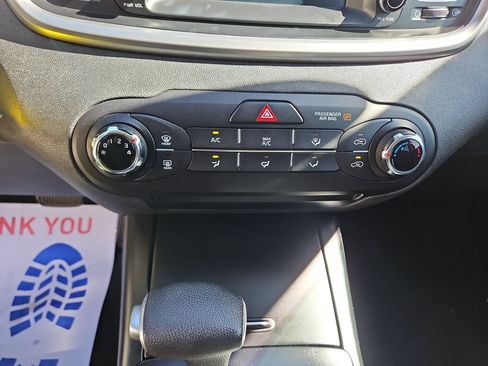 Used 2020 Kia Sorento FWD V6 image 19