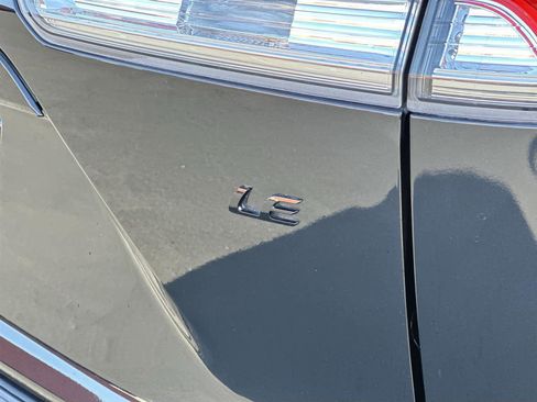 Used 2023 Toyota Corolla Cross LE image 7