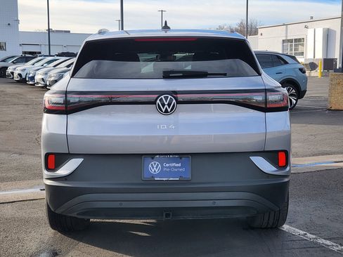 Used 2024 Volkswagen ID.4 Pro image 5