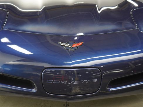 Used 2000 Chevrolet Corvette Convertible RWD image 26