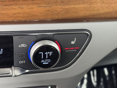 Used 2023 Audi Q5 e Premium Plus w/ Premium Plus Package image 26