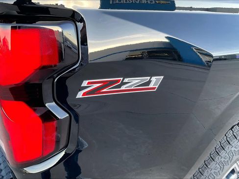 Certified 2025 Chevrolet Colorado Z71 w/ Technology Package image 11